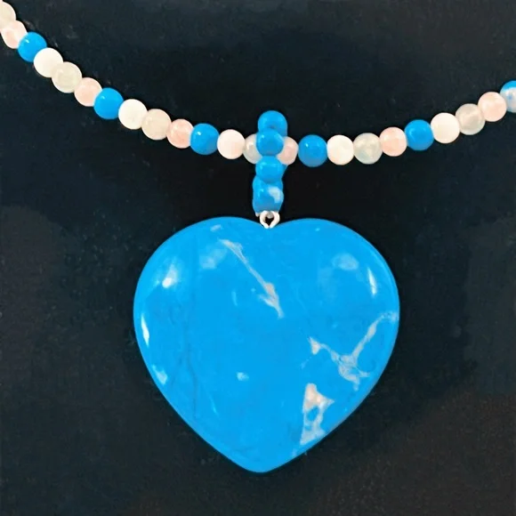 Lee Sands Blue Howlite Heart Pendant Necklace - Picture 3 of 4